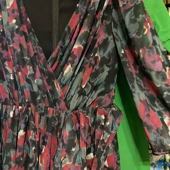 badgley mischka gown red black floral - Picture 3 of 5